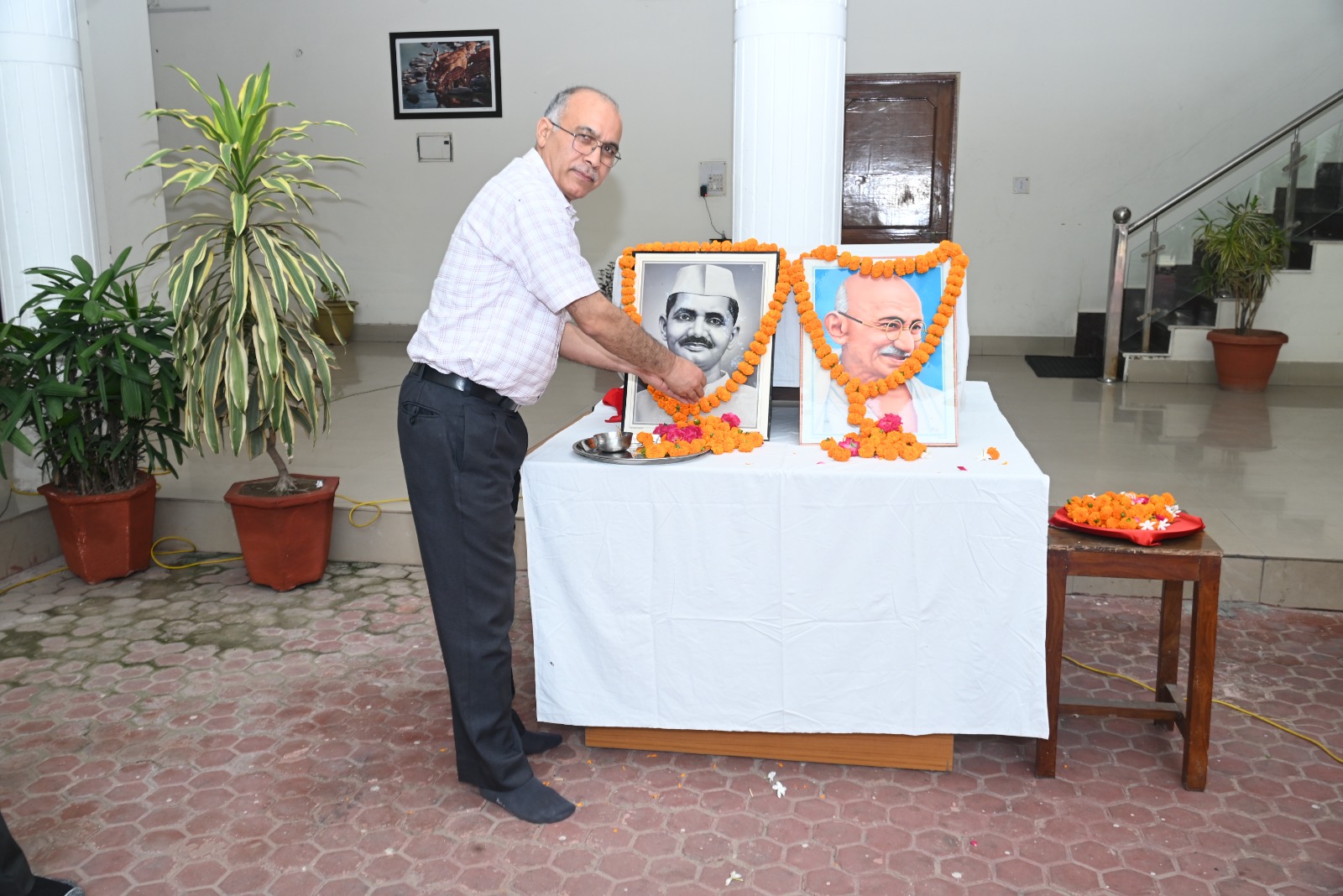 Secretary, UKPSC on occasion of Gandhi Jayanti (02 Oct , 2025)